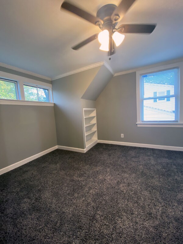 Building Photo - 805 S Norbury Ave
