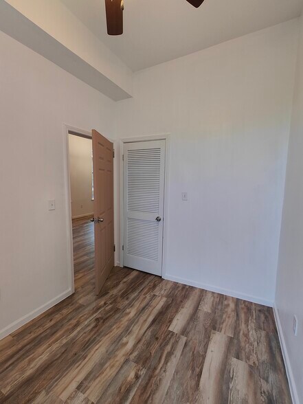 Building Photo - 1326 S Troy St