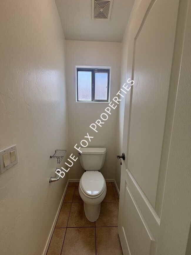 Building Photo - 4068 E Stony Meadow Dr