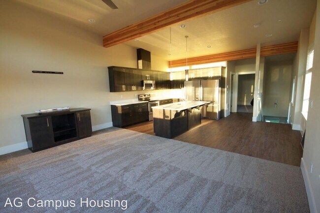 Building Photo - 335 NW 25th St