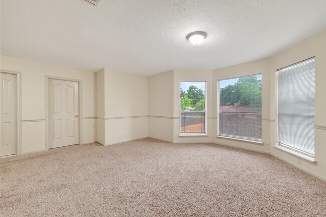 Building Photo - 11818 Snowberry Dr