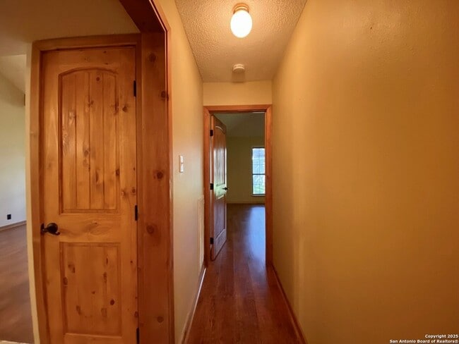 Building Photo - 8911 Shady Leaf