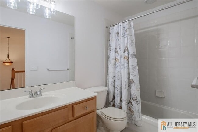 Building Photo - 98 S Shore Dr