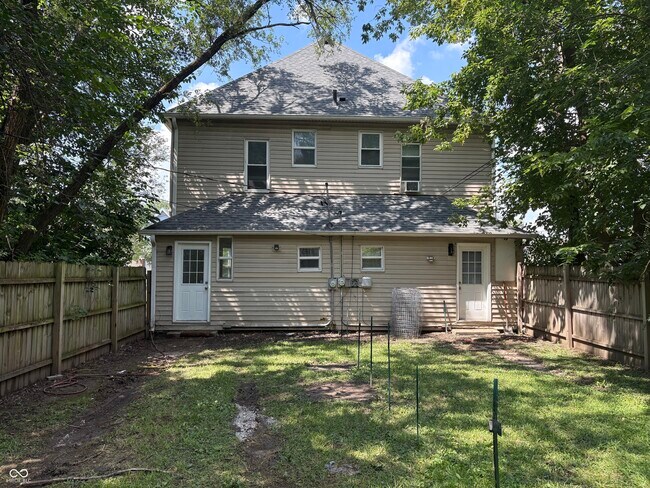 Building Photo - 1125 Churchman Ave