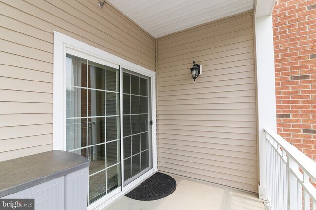 Building Photo - 5322 Palomino Ct