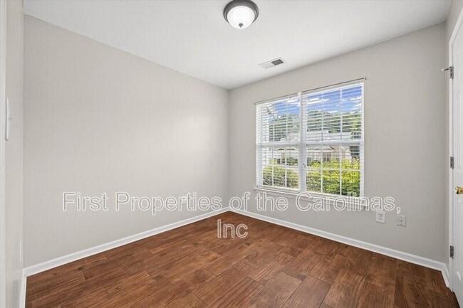 Building Photo - 1534 Tiana Way