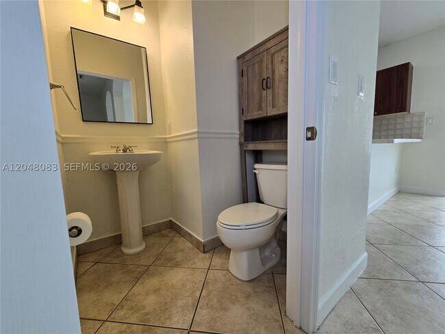 Building Photo - 14758 SW 9th Ln