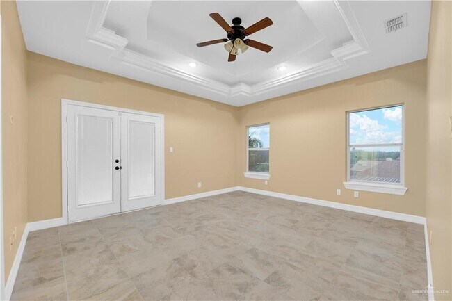 Building Photo - 3218 Lerma Dr