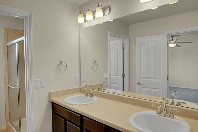 Building Photo - $2,195.95 - 3 Bed, 2.5 Bath Home in Colorado Springs with Fenced Yard and In-Unit Laundry!