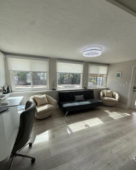 Building Photo - 3054 Lockwood Terrace