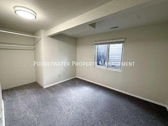 Building Photo - 575 Spruce Cir