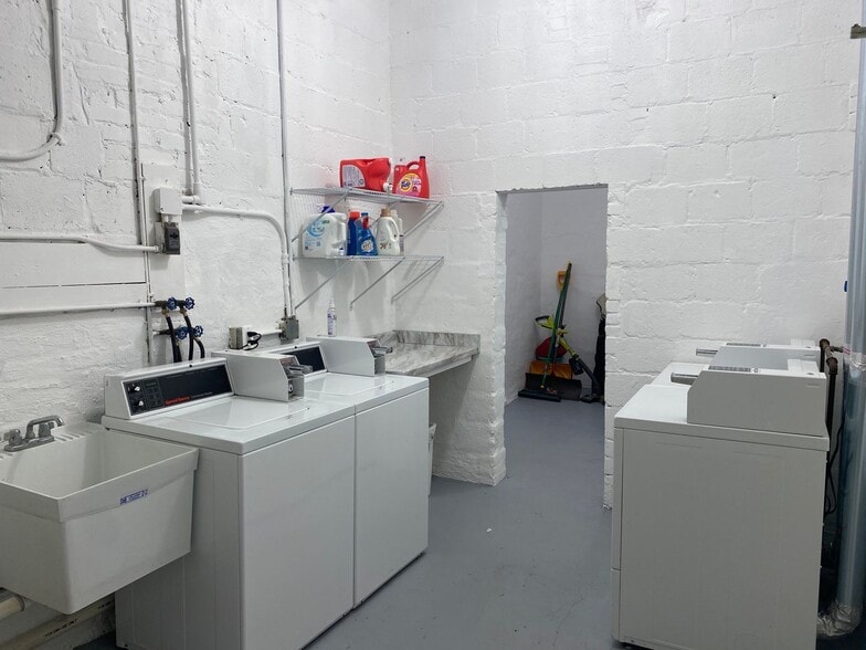 Building Photo - 2614 41st St NW