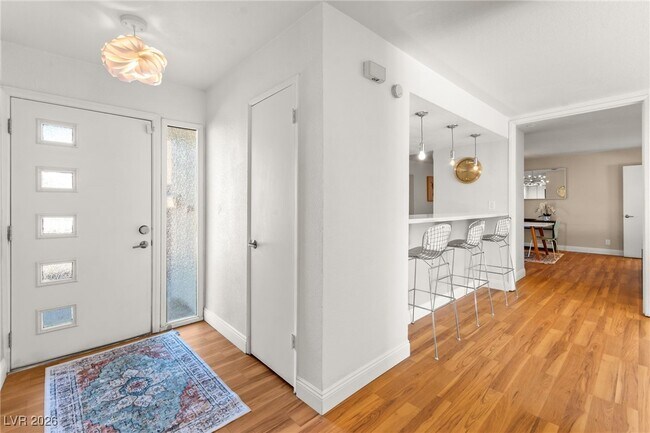 Building Photo - 1531 Commanche Dr