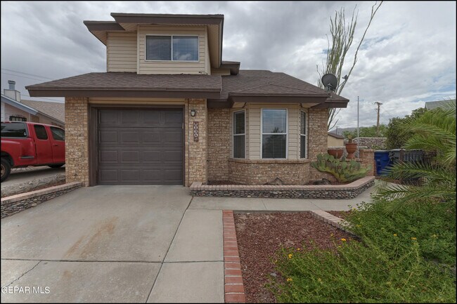 Primary Photo - 894 Melville Ln