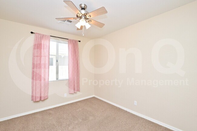 Building Photo - 5431 W Fetlock Trail