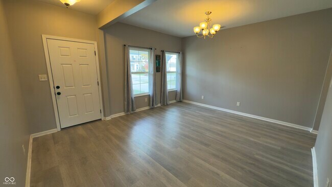 Building Photo - 2244 McGregor Ct