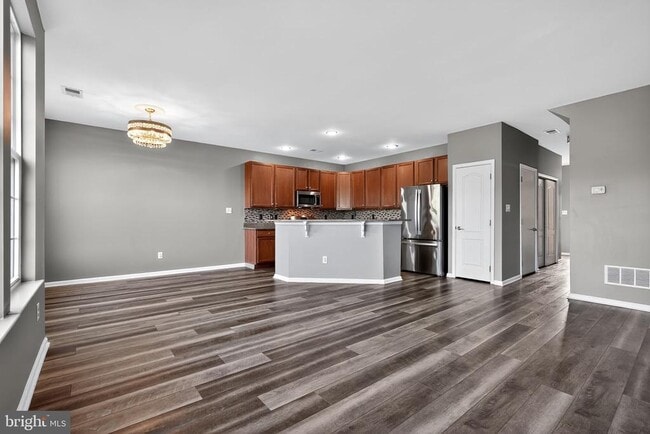 Building Photo - 96 Eagleview Terrace