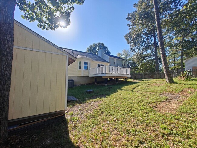 Building Photo - 8201 Skirmish Ln