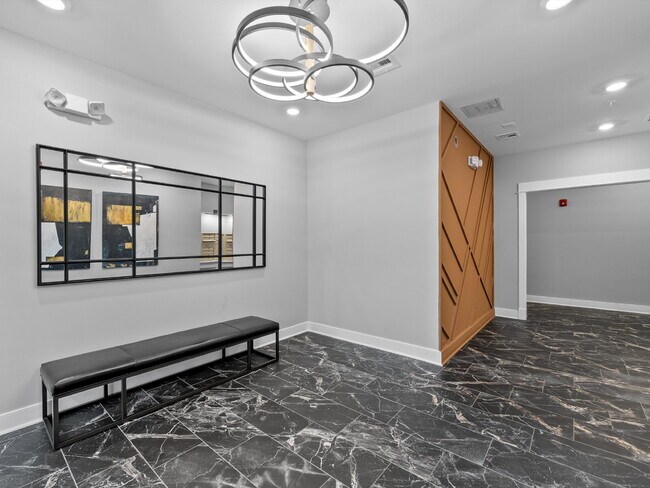 Building Photo - Stylish Townhome in Sought-After Ashburn L...