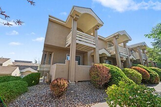 Building Photo - Beautiful 2BR Townhome in Gated Community with 2-Car Garage