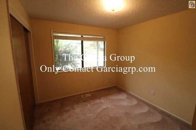 Building Photo - 9585 SW New Forest Dr