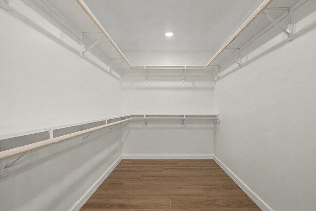 Building Photo - 4519 Estacada Dr