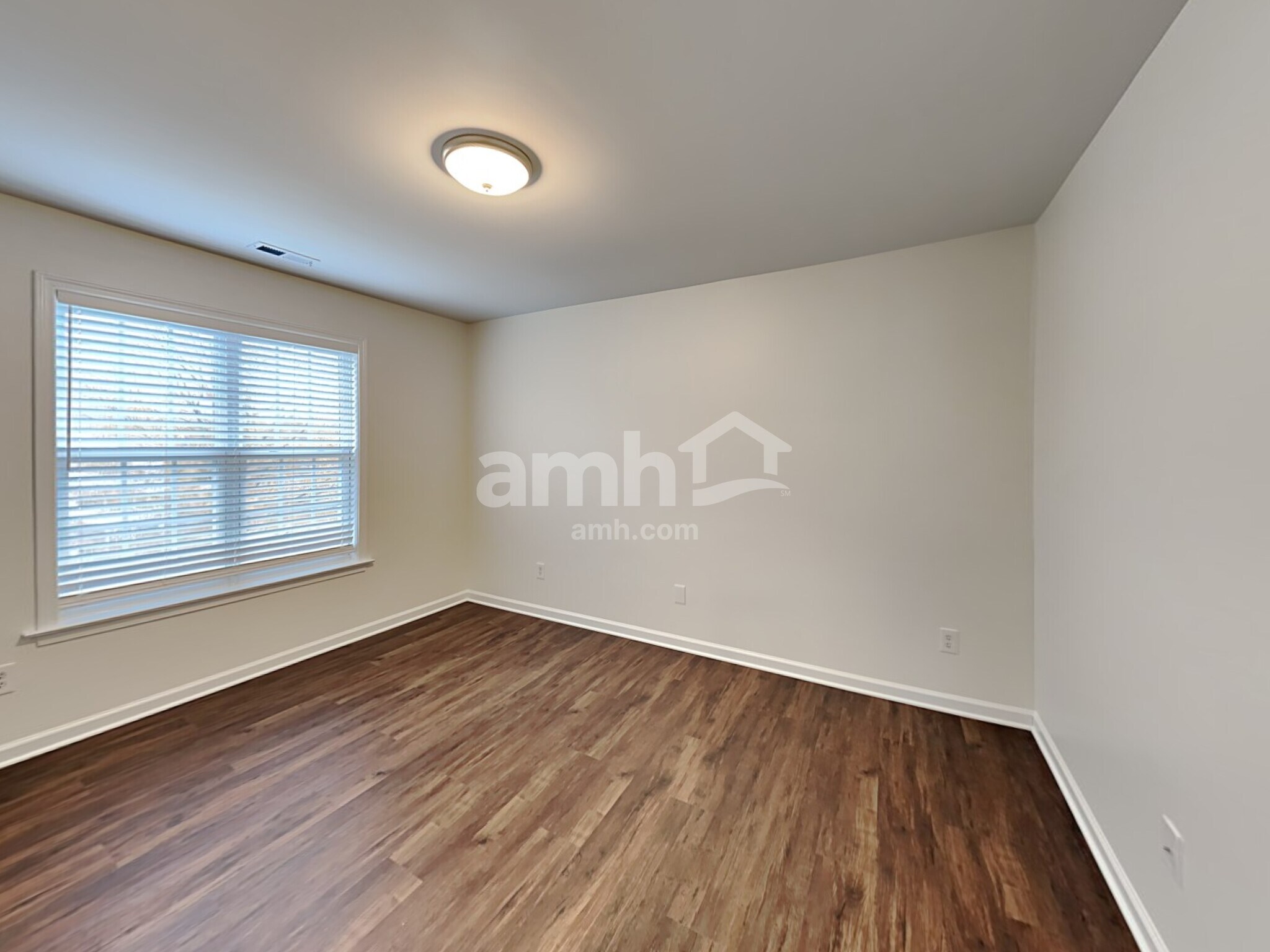 Building Photo - 821 Maurepas Dr