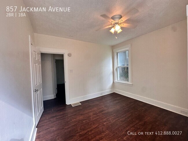 Building Photo - 857 Jackman Ave
