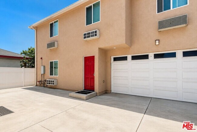 Building Photo - 1254 W 37th Dr