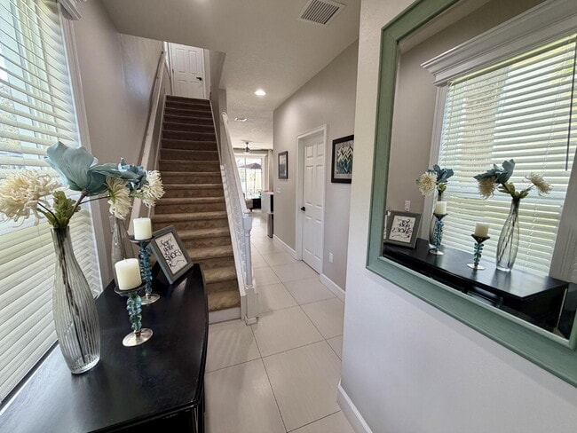 Building Photo - Furnished 3BR Townhome in Clermont