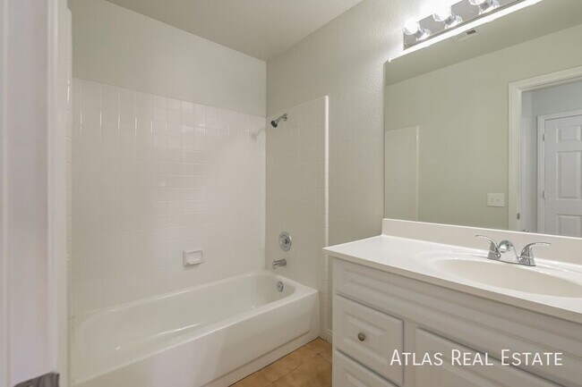 Building Photo - 8906 Chapman Point