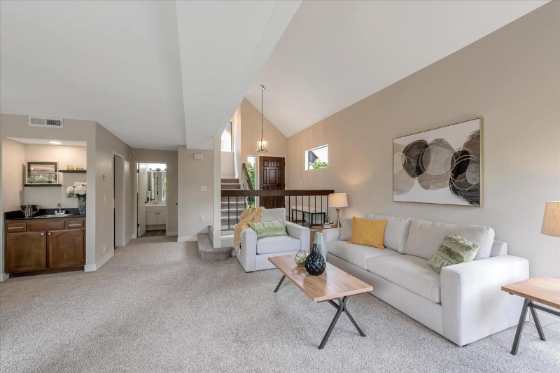 Building Photo - 1221 Bracebridge Ct