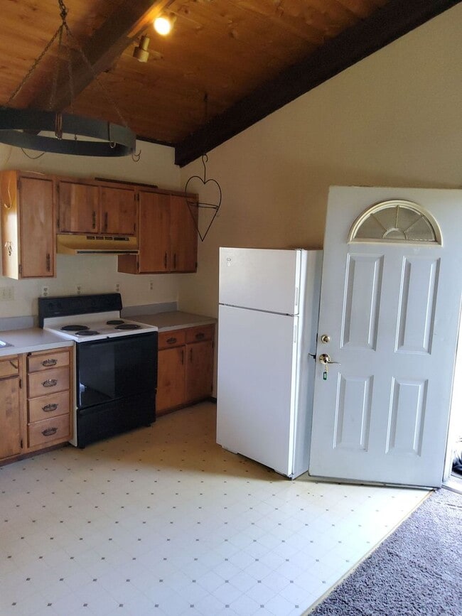 Building Photo - 2bd 1ba W/Fenced Yard