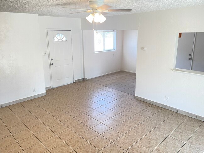 Building Photo - 26953 Cypress St