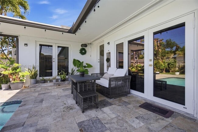 Building Photo - 1871 NE 186th St