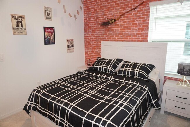 Building Photo - 5766 Le Marin Wy