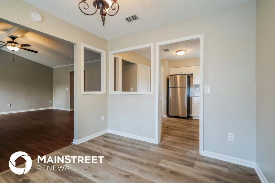 Building Photo - 5282 Buggy Whip Dr N