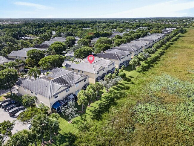 Building Photo - 2475 Cordoba Bend