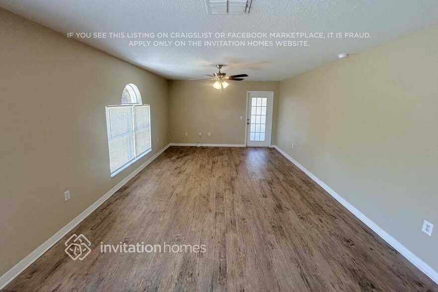 Building Photo - 5020 Spanish Oaks Blvd