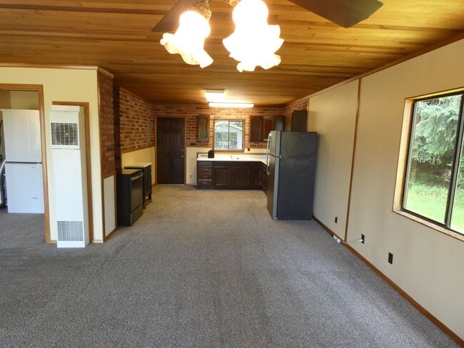 Building Photo - 71- Sagahlie Trail - West End Country Living