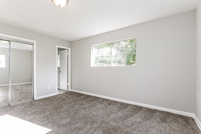 Building Photo - 203 Lucan Way