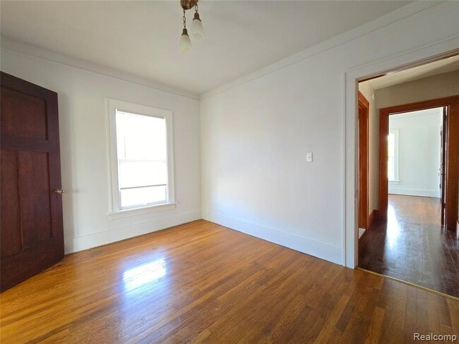 Building Photo - 26850 Seven Mile W