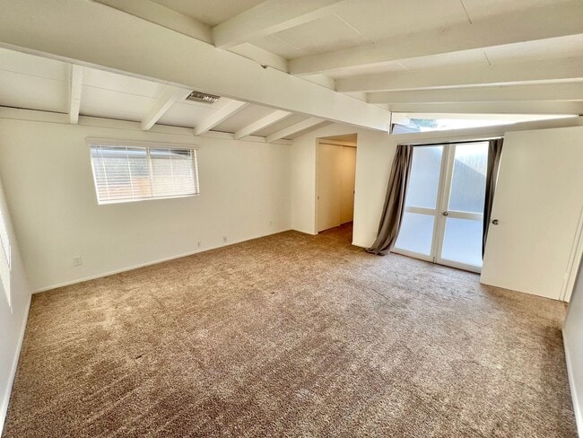 Building Photo - 3063 Volk Ave