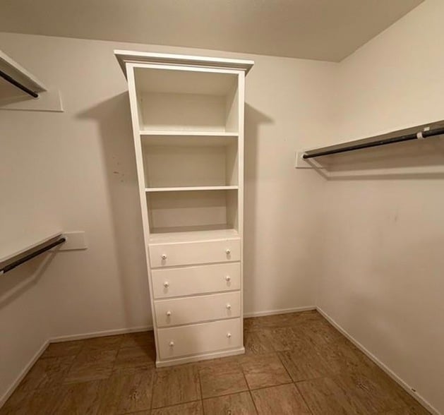 Building Photo - 1402 W Pecan Ave