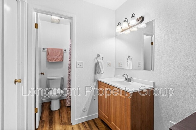 Building Photo - 2800 Kalmia Ave