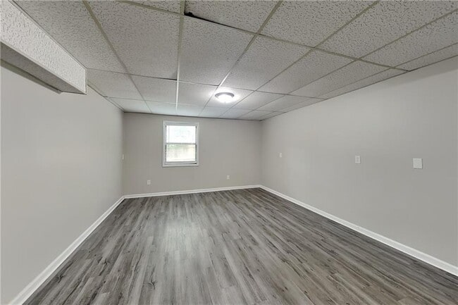 Building Photo - 6606 Catawba Dr