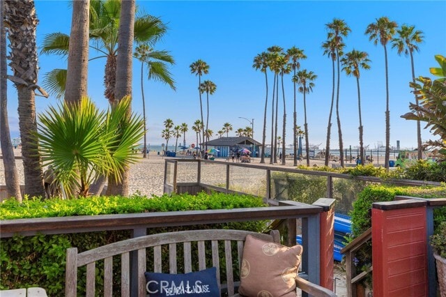 Building Photo - 5102 E Ocean Blvd