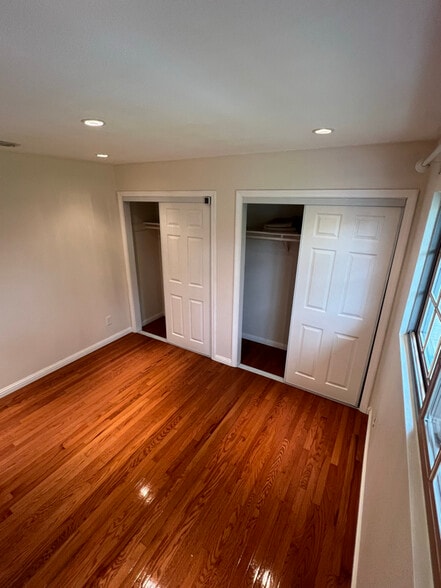 Building Photo - 451 Dale Rd