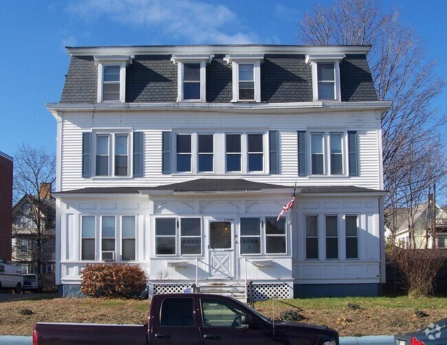 12 School St 12 School St Leominster MA 01453 Apartment Finder