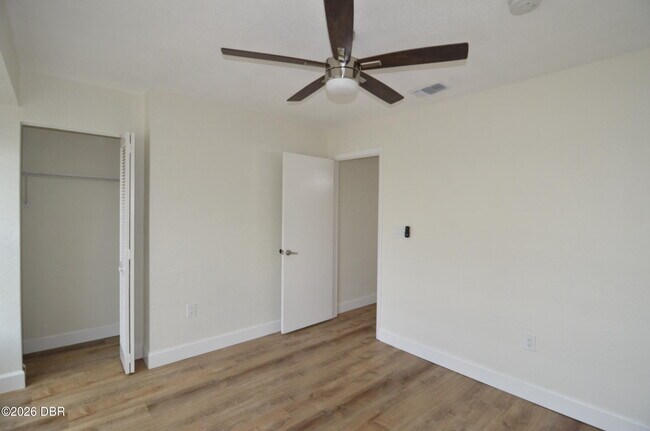Building Photo - 175 Yorktowne Dr